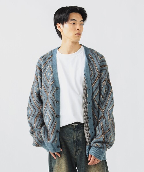 BEAMS HEART（ビームスハート）の「【ユニセックス】シャギータッチ Vネックカーディガン（カーディガン/ボレロ・メンズ・ブルー/ブラウン・LARGE/MEDIUM/SMALL）」の9枚目の写真
