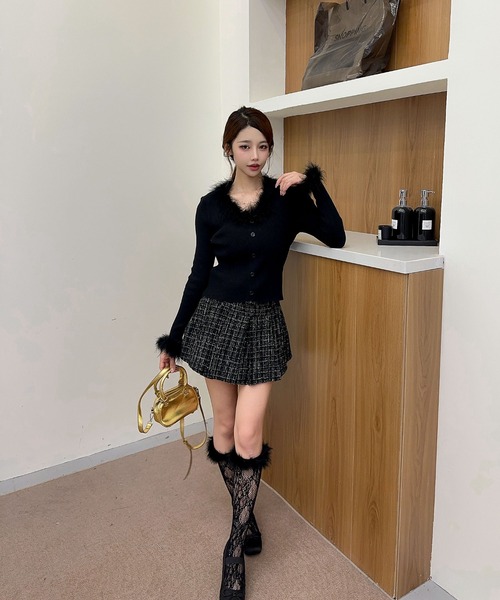 Jasmine Grandiflorum（ジャスミングランディフローラム）の「【Jasmine】ファー付ニットプルオーバー（ニット/セーター・レディース・ブラック/ホワイト・FREE）」の13枚目の写真