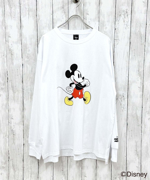 Disney（ディズニー）の「メンズ MICKEY MOUSE ミッキー オーバーサイズ ロンT（Tシャツ/カットソー・メンズ・グレー系その他/オフホワイト/杢グレー/チャコールグレー/ダークグリーン/ホワイト系その他2/ホワイト系その他/ベージュ系その他/ホワイト系その他3/オレンジ/ベージュ/ネイビー/グレー系その他2/グレー系その他3/グリーン系その他/グレー系その他4・M/L/XL）」の3枚目の写真