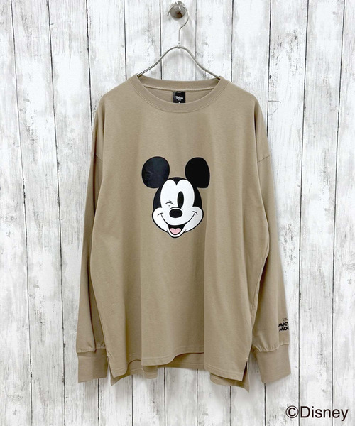 Disney（ディズニー）の「メンズ MICKEY MOUSE ミッキー オーバーサイズ ロンT（Tシャツ/カットソー・メンズ・グレー系その他/オフホワイト/杢グレー/チャコールグレー/ダークグリーン/ホワイト系その他2/ホワイト系その他/ベージュ系その他/ホワイト系その他3/オレンジ/ベージュ/ネイビー/グレー系その他2/グレー系その他3/グリーン系その他/グレー系その他4・M/L/XL）」の17枚目の写真