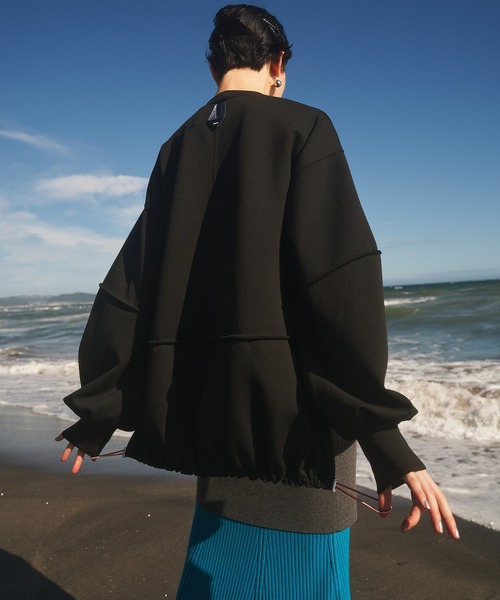 OMMO(オーエムエムオー)の「CIRCLE PAINT SWEAT TOP(スウェット・レディース・ブラック/カーキ/グレー・F)」の14枚目の写真