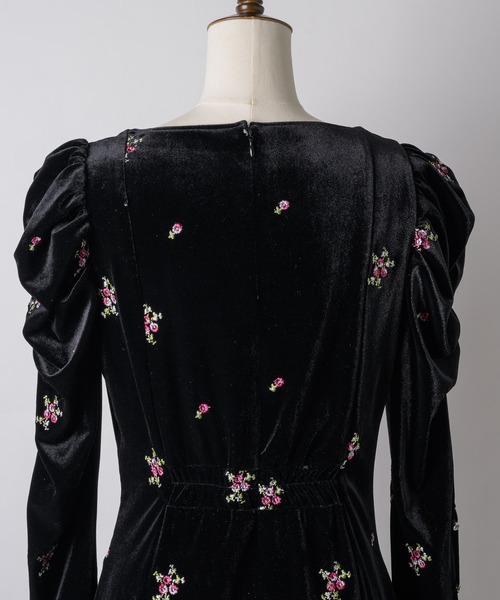 HEIREN】小花刺繍入りベロアドレス（ドレス）｜HEIREN（ヘイレーン）の