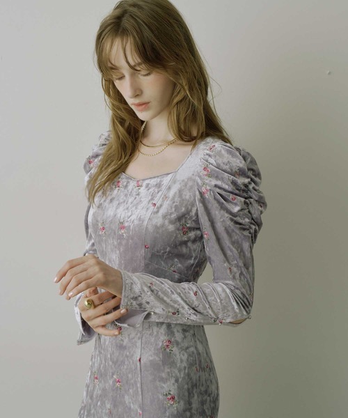 HEIREN】小花刺繍入りベロアドレス（ドレス）｜HEIREN（ヘイレーン）の