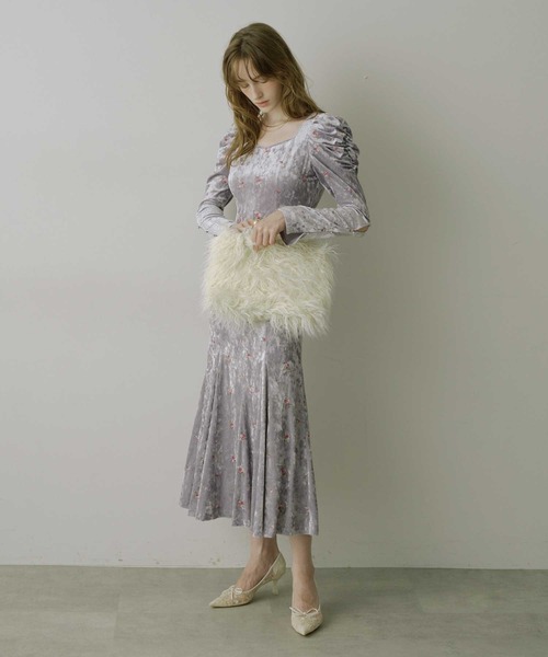 HEIREN（ヘイレーン）の「【HEIREN】小花刺繍入りベロアドレス（ドレス