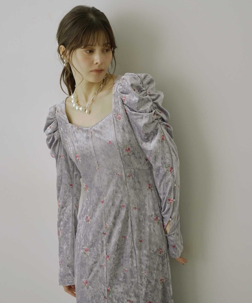 HEIREN】小花刺繍入りベロアドレス（ドレス）｜HEIREN（ヘイレーン）の