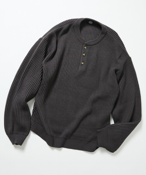 FREAK'S STORE（フリークスストア）の「限定展開 リラックスフィット 畦編み ヘンリーネック ニット（ニット/セーター・メンズ・レッド/イエロー/ネイビー/グリーン/チャコールグレー/ブラック・LARGE/MEDIUM/SMALL）」の22枚目の写真