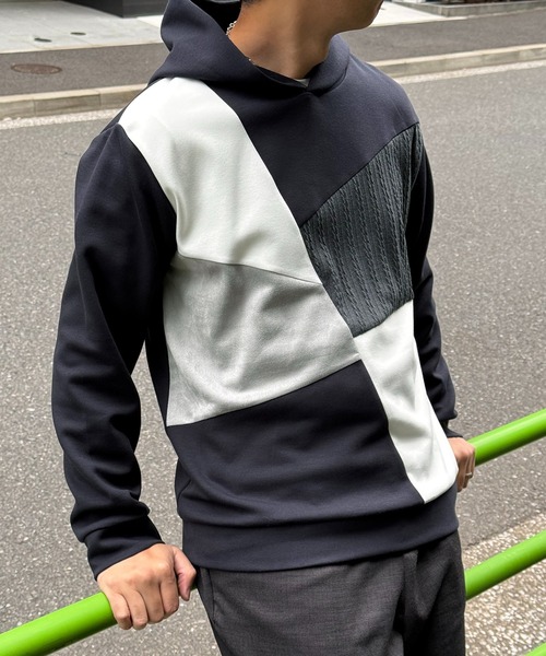 ikka(イッカ)の「【親子コーデ】ブロックスダンボールプルパーカ(パーカー・メンズ・ネイビー/グリーン/ホワイト・XL/L/M/S)」の1枚目の写真