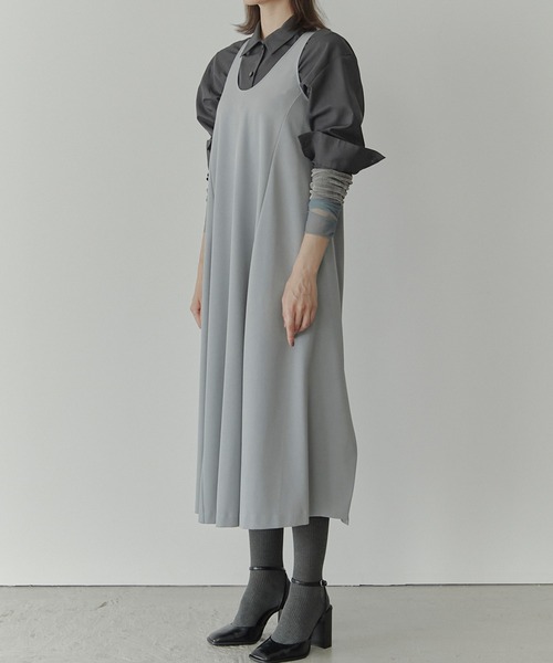 LE CIEL BLEU（ルシェルブルー）の「スリーブレスツイルAラインドレス / Sleeveless Twill A-line Dress（ワンピース・レディース・ライトブルー/ブラック・36）」の4枚目の写真