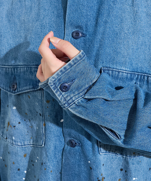 FREAK'S STORE（フリークスストア）の「ペイント加工 シャツジャケット＜セットアップ対応＞（デニムジャケット・レディース・オリーブ/ブルー・ﾌﾘ-）」の5枚目の写真