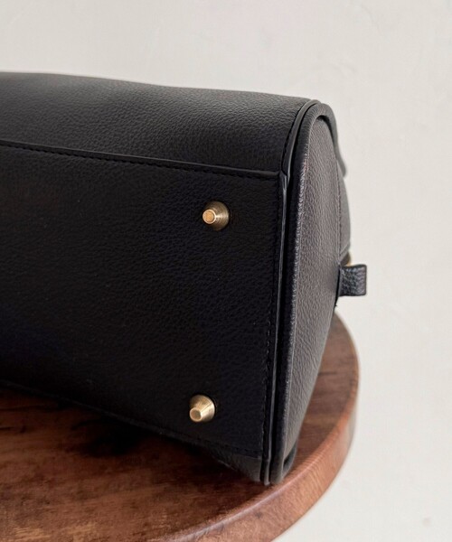 fredy emue（フレディエミュ）の「台形ファスナーボストンバッグ（ショルダーバッグ・レディース・ブラック/カーキ/ブラウン/グリーン・FREE）」の21枚目の写真