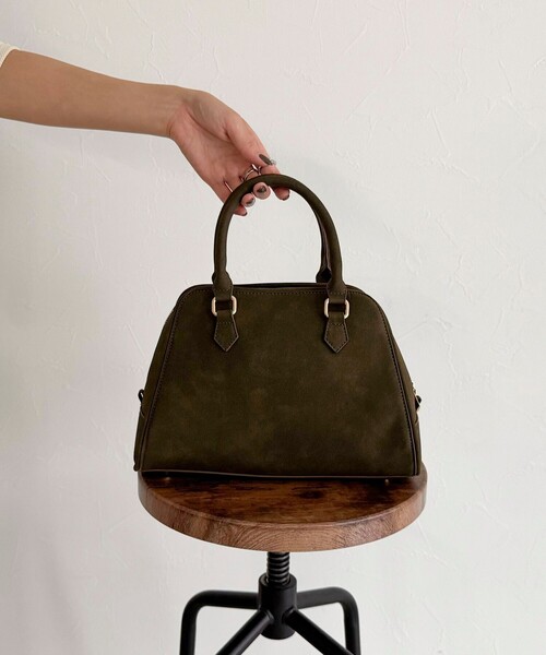 fredy emue（フレディエミュ）の「台形ファスナーボストンバッグ（ショルダーバッグ・レディース・ブラック/カーキ/ブラウン/グリーン・FREE）」の8枚目の写真