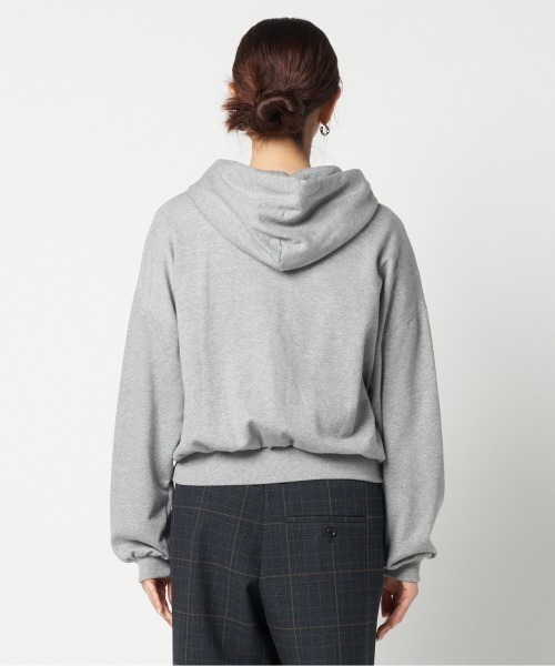 HELIOPOLE(エリオポール)の「CROPPED SWEAT ZIP HOODIE(パーカー・レディース・ブラック/グレー・38)」の14枚目の写真