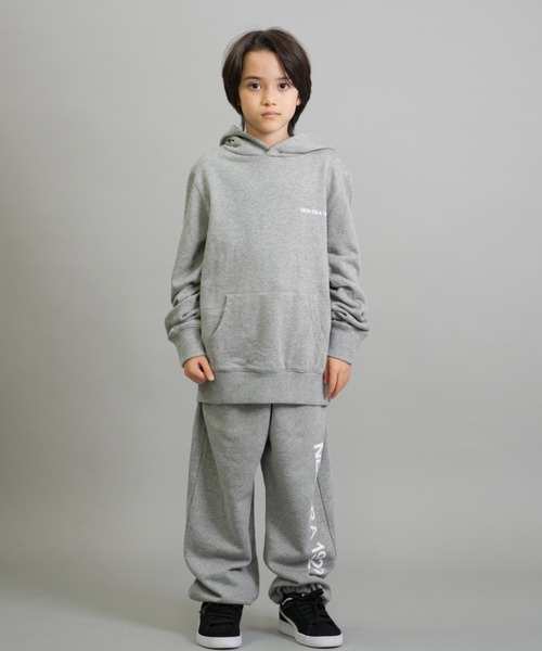 NEW ERA(ニューエラ)の「NEW ERA/ニューエラ YTH SW PO HOO NE1920 キッズ パーカー 14693872/14693873(パーカー・キッズ・ブラック/グレー・130cm/140cm/150cm/160cm)」の5枚目の写真
