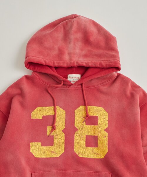 WHO'S WHO gallery（フーズフーギャラリー）の「【FromVintage】ナンバリングパーカー（パーカー・メンズ・レッド/ネイビー・MEDIUM/LARGE）」の5枚目の写真