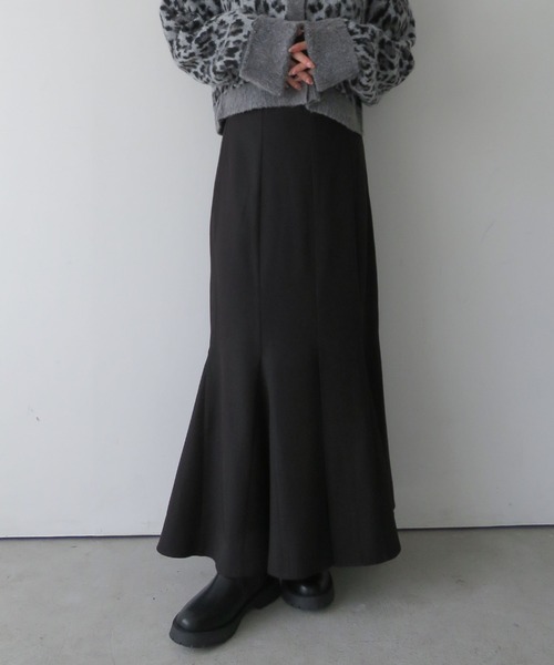 archives（アルシーヴ）の「マチ付きマーメイドスカート（スカート・レディース・チャコールグレー/ブラック/ブラウン・SMALL/MEDIUM）」の2枚目の写真