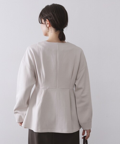 OPAQUE.CLIP（オペークドットクリップ）の「ペプラムカーディガン【UVケア/洗濯機OK】（カーディガン/ボレロ・レディース・ブラック/オフホワイト/グレー・38/40/42）」の4枚目の写真