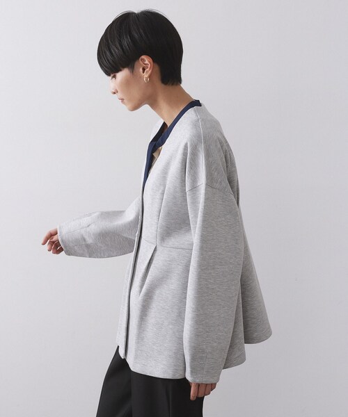 OPAQUE.CLIP（オペークドットクリップ）の「ペプラムカーディガン【UVケア/洗濯機OK】（カーディガン/ボレロ・レディース・ブラック/オフホワイト/グレー・38/40/42）」の17枚目の写真