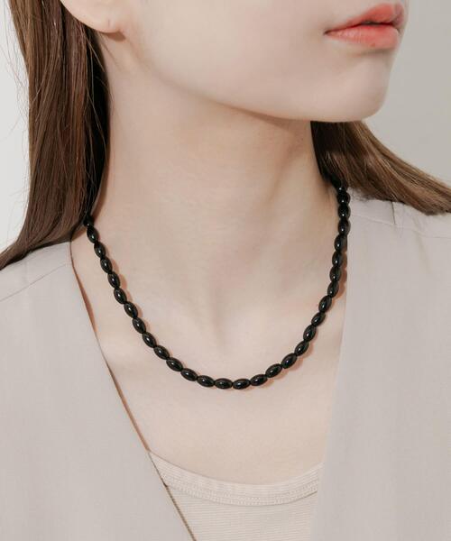 SMELLY(スメリー)の「オーバルビーズネックレス(ネックレス・レディース・ブラック・-)」の3枚目の写真