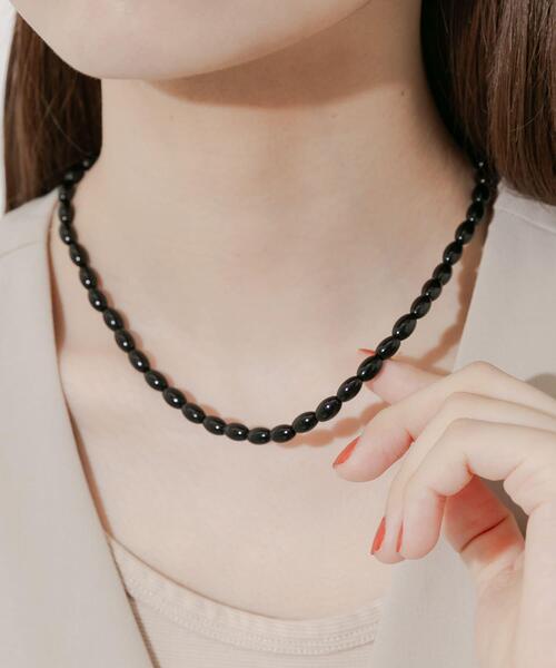SMELLY(スメリー)の「オーバルビーズネックレス(ネックレス・レディース・ブラック・-)」の6枚目の写真