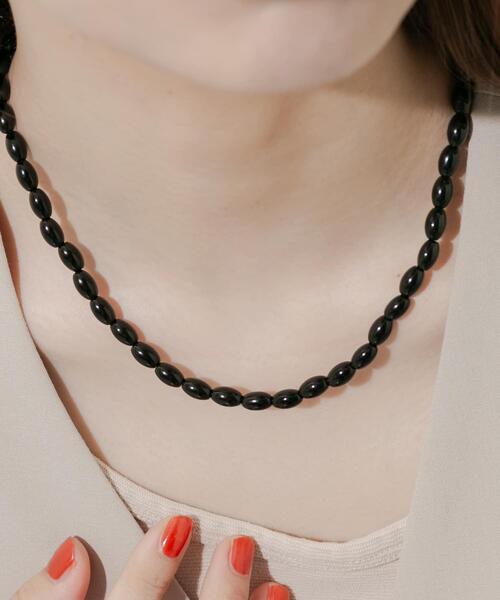 SMELLY(スメリー)の「オーバルビーズネックレス(ネックレス・レディース・ブラック・-)」の7枚目の写真
