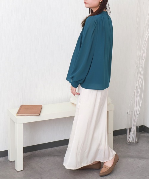 libelle more（リベル モア）の「シルク風シフォンシアーレイヤードシャーリングブラウス（シャツ/ブラウス・レディース・オフホワイト/ブルー/ブラック・M）」の22枚目の写真