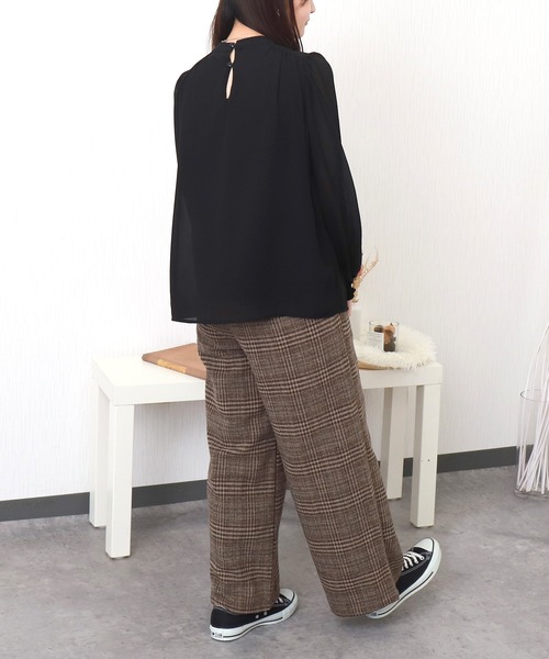 libelle more（リベル モア）の「シルク風シフォンシアーレイヤードシャーリングブラウス（シャツ/ブラウス・レディース・オフホワイト/ブルー/ブラック・M）」の7枚目の写真