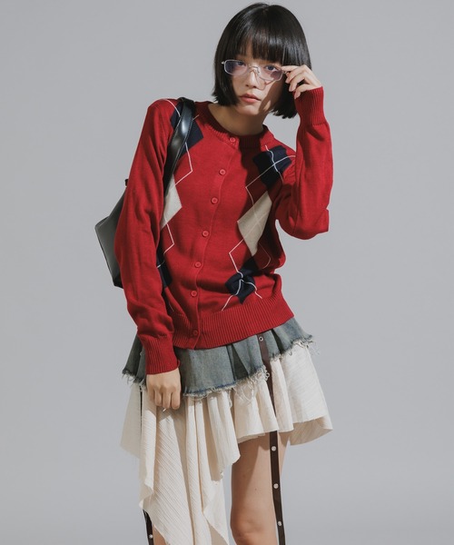 AO2（アオズ）の「Argyle Pattern Wool Knit Cardigan / アーガイル柄 ウールニットカーディガン（カーディガン/ボレロ・レディース・ネイビー/レッド/アッシュ・FREE）」の5枚目の写真