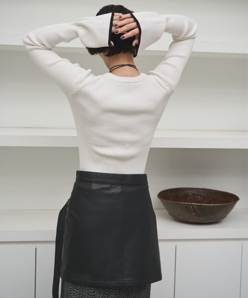 フェイクレザーラップスカート（スカート）｜AIC.（エーアイシー）の