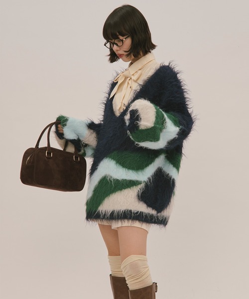 loin nuit（ロワンニュイ）の「nuance Uneck knit / ニュアンスユー