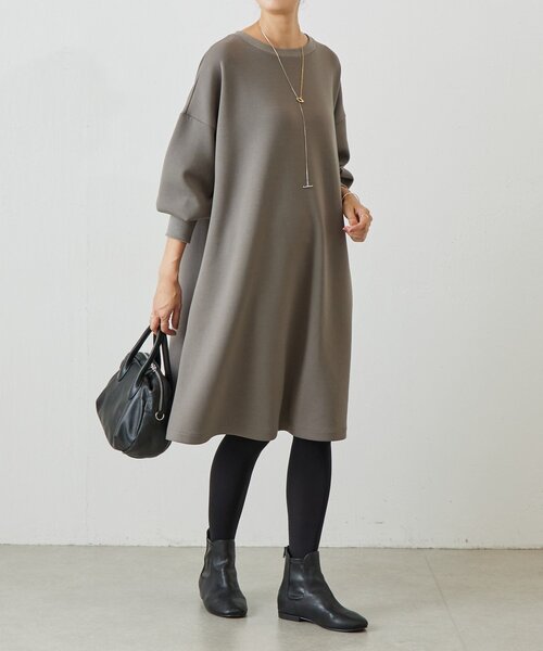 【限定セール】タグ付き　BEARDSLEY 24AW 袖パフダンボールワンピース 袖パフダンボールワンピース（ワンピース）｜BEARDSLEY（ビアズリー