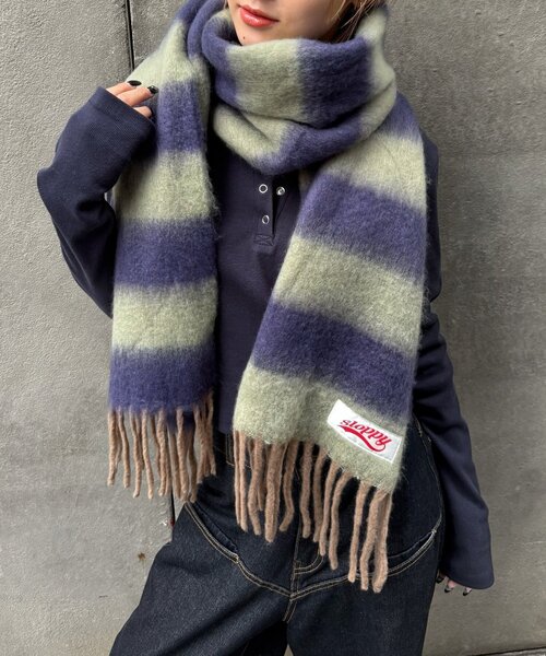 WHO'S WHO gallery（フーズフーギャラリー）の「SLOPPYボーダーマフラー（マフラー・レディース・ブラック/グリーン/ベージュ・FREE）」の12枚目の写真