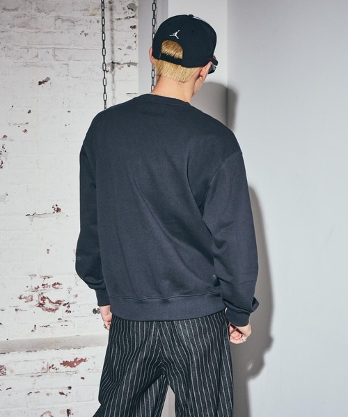 JORDAN BRAND（ジョーダンブランド）の「ジョーダン メンズ フリース クルーネック トレーナー / Jordan Men's Fleece Crew-Neck Pullover IM9710-045 Off Noir（スウェット・メンズ・ブラック系その他・L/2XL/M/S/XL）」の4枚目の写真