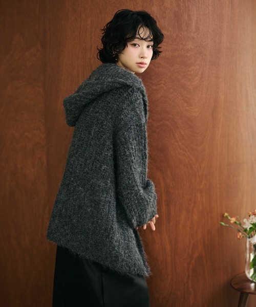 LAULEN(ローレン)の「low gauge hooded shawl knit cardigan /ローゲージフード付きショールニットカーディガン(カーディガン/ボレロ・レディース・オートミール/ダークグレー・FREE)」の8枚目の写真
