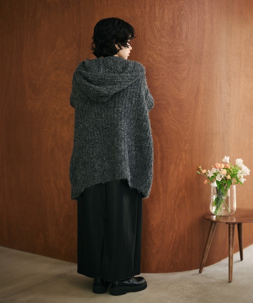 LAULEN(ローレン)の「low gauge hooded shawl knit cardigan /ローゲージフード付きショールニットカーディガン(カーディガン/ボレロ・レディース・オートミール/ダークグレー・FREE)」の13枚目の写真