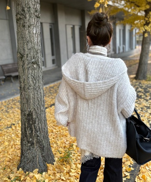 LAULEN(ローレン)の「low gauge hooded shawl knit cardigan /ローゲージフード付きショールニットカーディガン(カーディガン/ボレロ・レディース・オートミール/ダークグレー・FREE)」の22枚目の写真