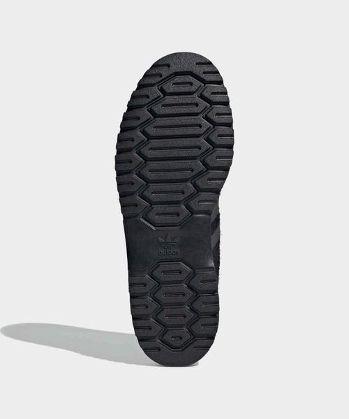adidas（アディダス）の「サンバ ウィンタライズド / Samba Winterized Shoes / アディダスオリジナルス adidas Originals スニーカー（スニーカー・メンズ・ブラック・25.5cm/26.0cm/26.5cm/27.0cm/27.5cm/28.0cm/28.5cm/29.0cm）」の3枚目の写真