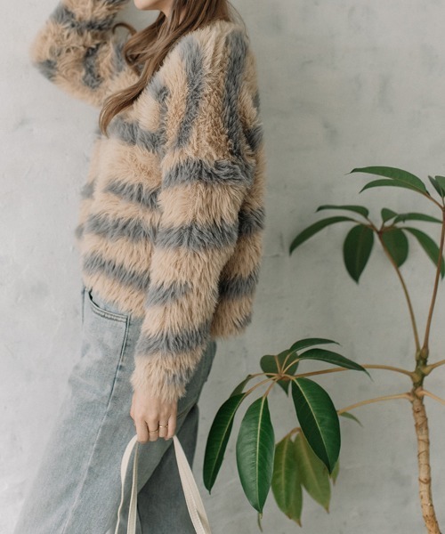 Flugge（フラッジー）の「ニュアンス柄シャギーニット（ニット/セーター・レディース・ベージュ・FREE）」の4枚目の写真