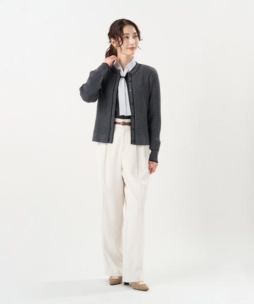 TOKYO SHIRTS(トウキョウシャツ)の「アンチピリング 配色ケーブルカーディガン(カーディガン/ボレロ・レディース・オフホワイト/チャコール・M/L/LL)」の14枚目の写真