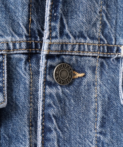 GUESS JEANS(ゲスジーンズ)の「GUESS JEANS GJ MENS OVERSIZE TRUCKER JACKET ゲス オーバーサイズ・デニムジャケット(デニムジャケット・メンズ・ライトインディゴブルー・XL/M/L/S)」の5枚目の写真