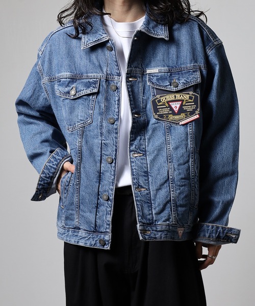 GUESS JEANS(ゲスジーンズ)の「GUESS JEANS GJ MENS OVERSIZE TRUCKER JACKET ゲス オーバーサイズ・デニムジャケット(デニムジャケット・メンズ・ライトインディゴブルー・XL/M/L/S)」の15枚目の写真
