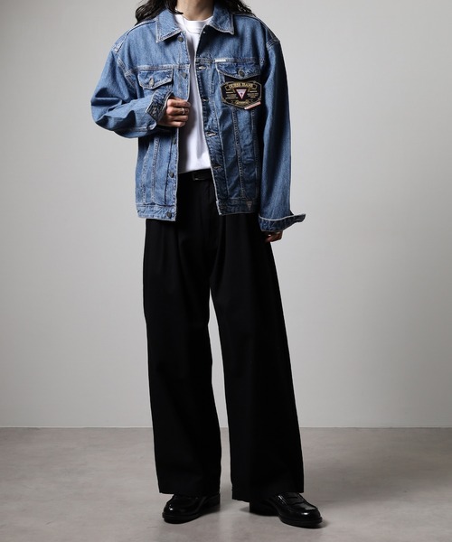 GUESS JEANS(ゲスジーンズ)の「GUESS JEANS GJ MENS OVERSIZE TRUCKER JACKET ゲス オーバーサイズ・デニムジャケット(デニムジャケット・メンズ・ライトインディゴブルー・XL/M/L/S)」の18枚目の写真