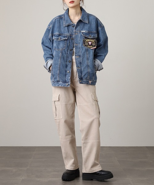 GUESS JEANS(ゲスジーンズ)の「GUESS JEANS GJ MENS OVERSIZE TRUCKER JACKET ゲス オーバーサイズ・デニムジャケット(デニムジャケット・メンズ・ライトインディゴブルー・XL/M/L/S)」の22枚目の写真