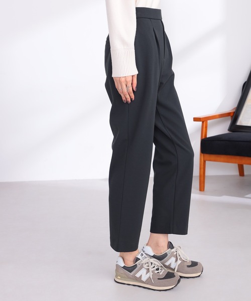 GALLORIA(ギャローリア)の「マルチストレッチ 裏起毛テーパードパンツ(その他パンツ・レディース・ブラック/チャコールグレー/ライトベージュ・LL/L/M/S)」の8枚目の写真