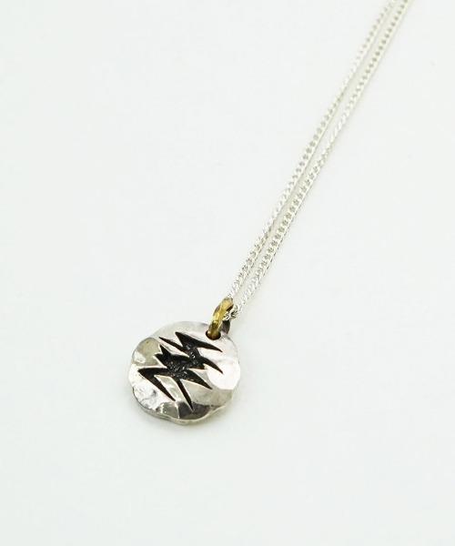 EGO TRIPPING(エゴトリッピング)の「an2052-FLASH 「E」 NECKLACE ネックレス(696200)(ネックレス・メンズ・シルバー・FREE)」の2枚目の写真