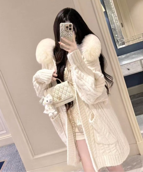 CIVAZIZE ホワイトファー付きニットガウン CIVAZIZE ホワイトファー付きニットガウン