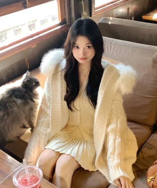 セール】ファー取り外し可 フード付きニットガウン／ゆるシルエット