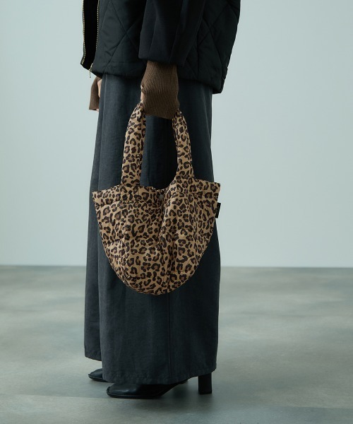 VICKY(ビッキー)の「TAION ランチダウントートバッグ≪手洗い可能≫(トートバッグ・レディース・オフホワイト/ブラック/ベージュ系その他・FREE)」の3枚目の写真