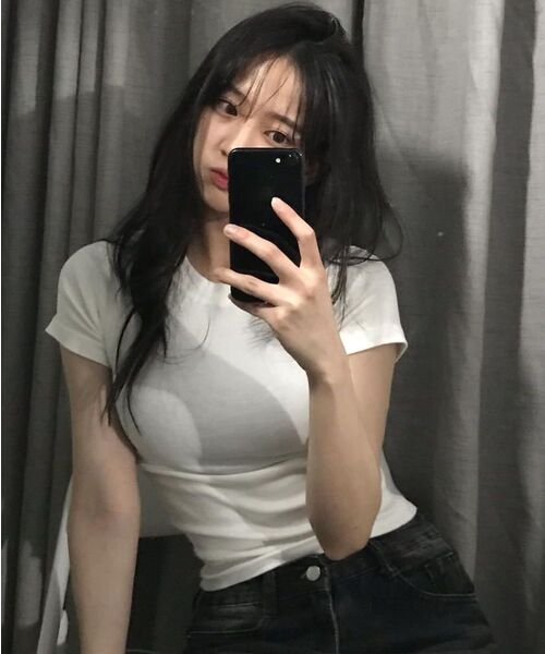 muahmuah（ムーアムーア）の「スリムフィットレギュラー半袖Tシャツ[2色]（Tシャツ/カットソー・レディース・ブラック/ブルー/ホワイト/ライトグレー・FREE）」の8枚目の写真