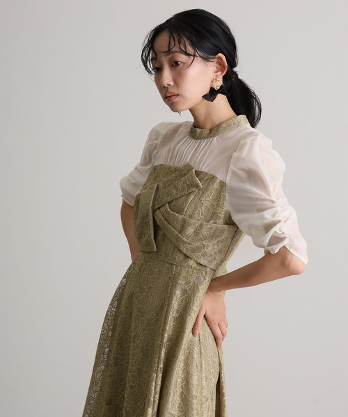 atlo（アトロ）の「結婚式 二次会 パーティー ドレス ロング と 袖あり フラワー レース ノットデザイン オーガンジー クルーネック お呼ばれ フォーマル オケージョン 同窓会 成人式 （ドレス・レディース・ブラウン/グレー/イエロー/チャコール/ブラック・M/S/L）」の15枚目の写真