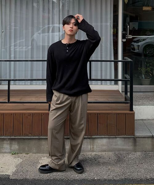 JUAN HOMME（ジュアンオム）の「ヘンリーネックロングスリーブTシャツ（ホワイト）（Tシャツ/カットソー・メンズ・ホワイト・SMALL/MEDIUM/LARGE）」の18枚目の写真